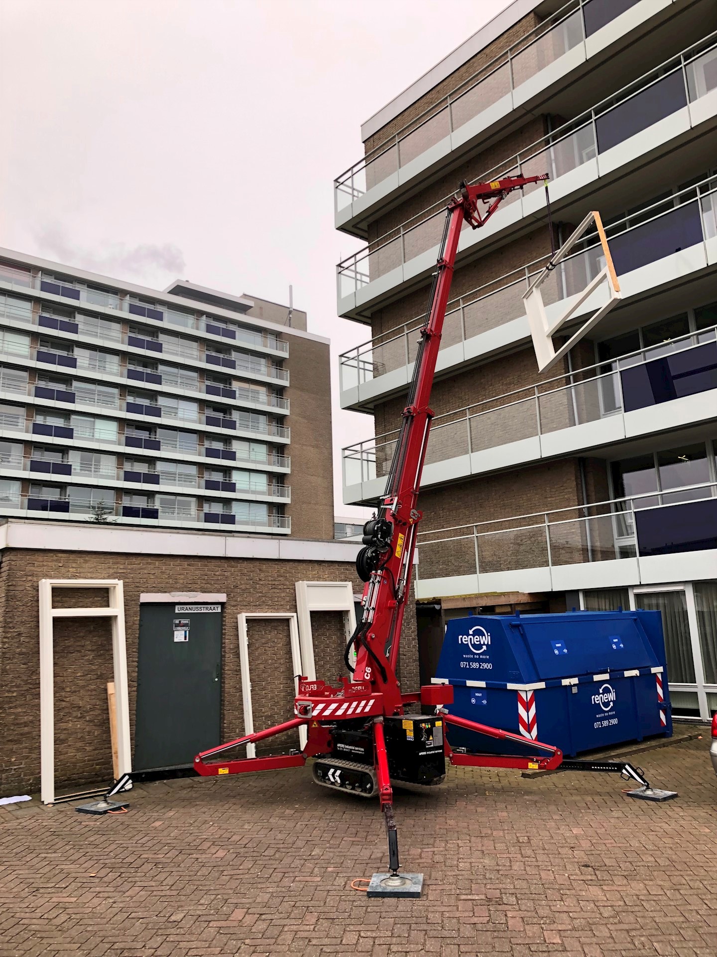 kozijn hijsen minihijskraan